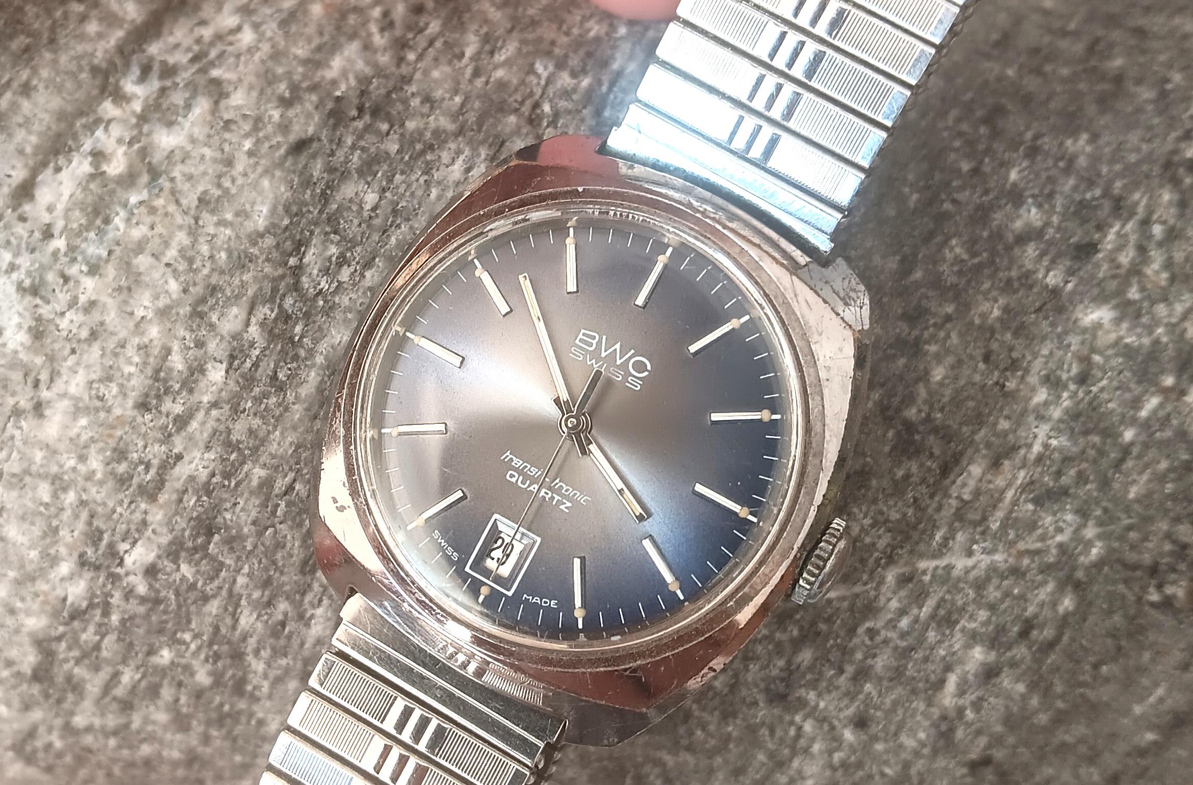 B1904 BWC swiss black quartz‎ watch needs batteries vintage collectors piece Bwc Swiss Watch - Etsy main image 4