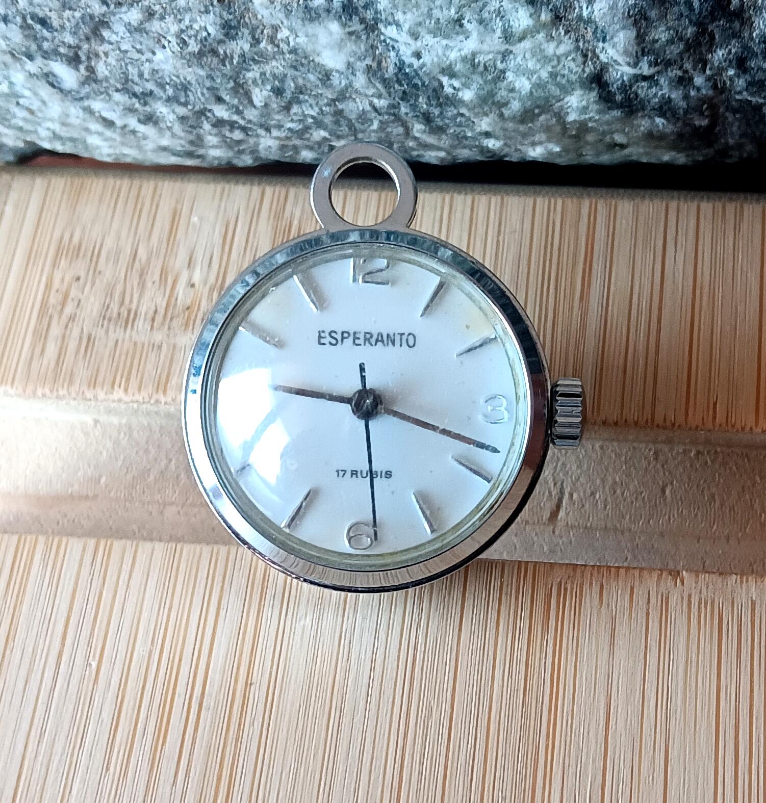 Esperanto Watch - Etsy, image size:1502x1575