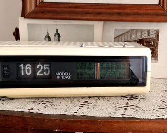 Vintage flip radio clock, vintage radio, vintage clock,  Interfunk, 1076,  Roll numerals, Flip clock, Germany, Working