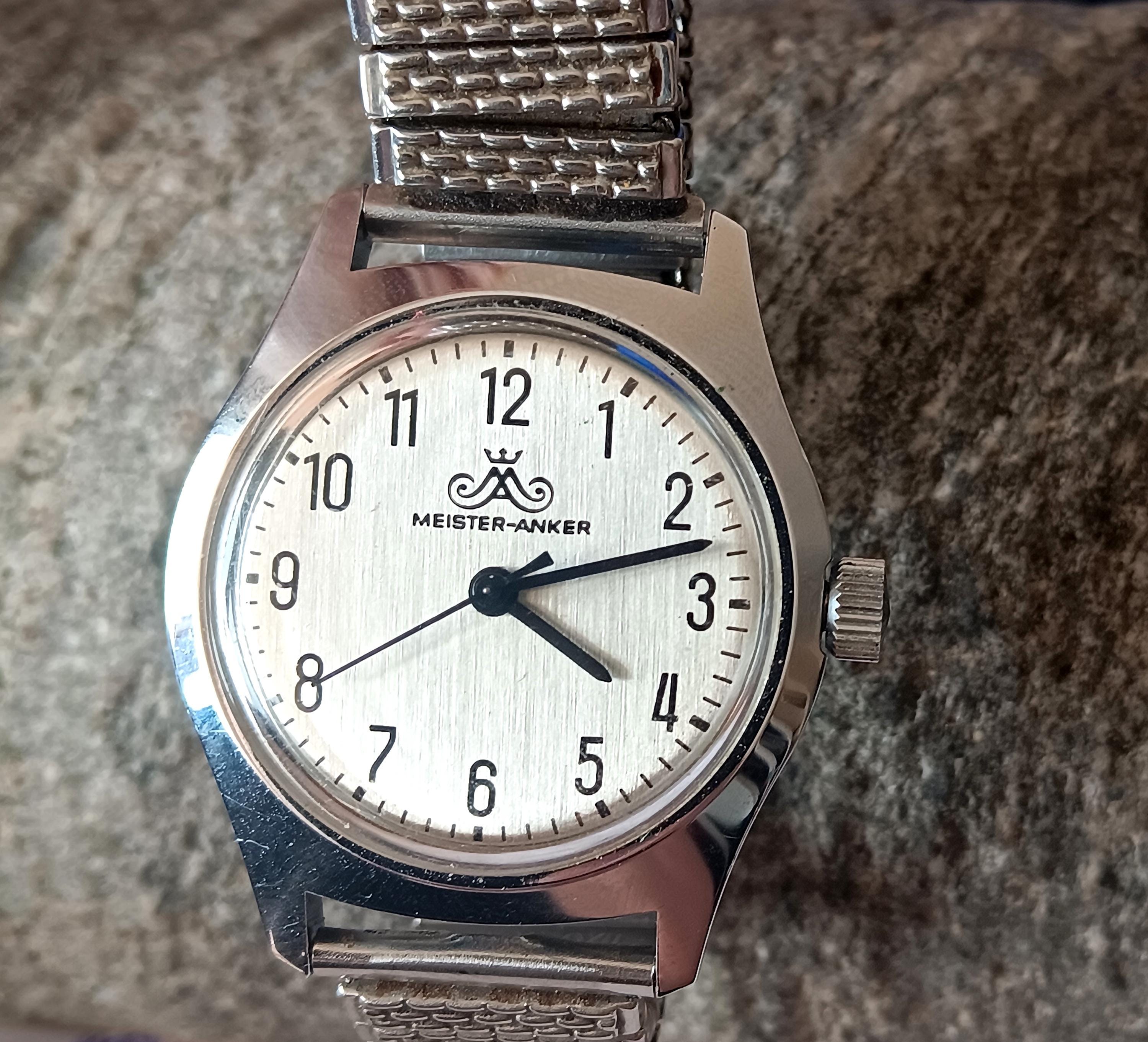 Anker Watch - Etsy