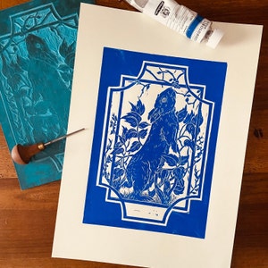 Linocut Hare – Wild Animals Illustration – Handmade Printed Art – Nature Wall Decor – Artisanal Printmaking