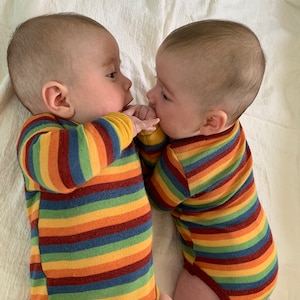 Wool silk bodysuit for children made of organic merino wool, diaper-free wool bodysuit, rainbow stripes