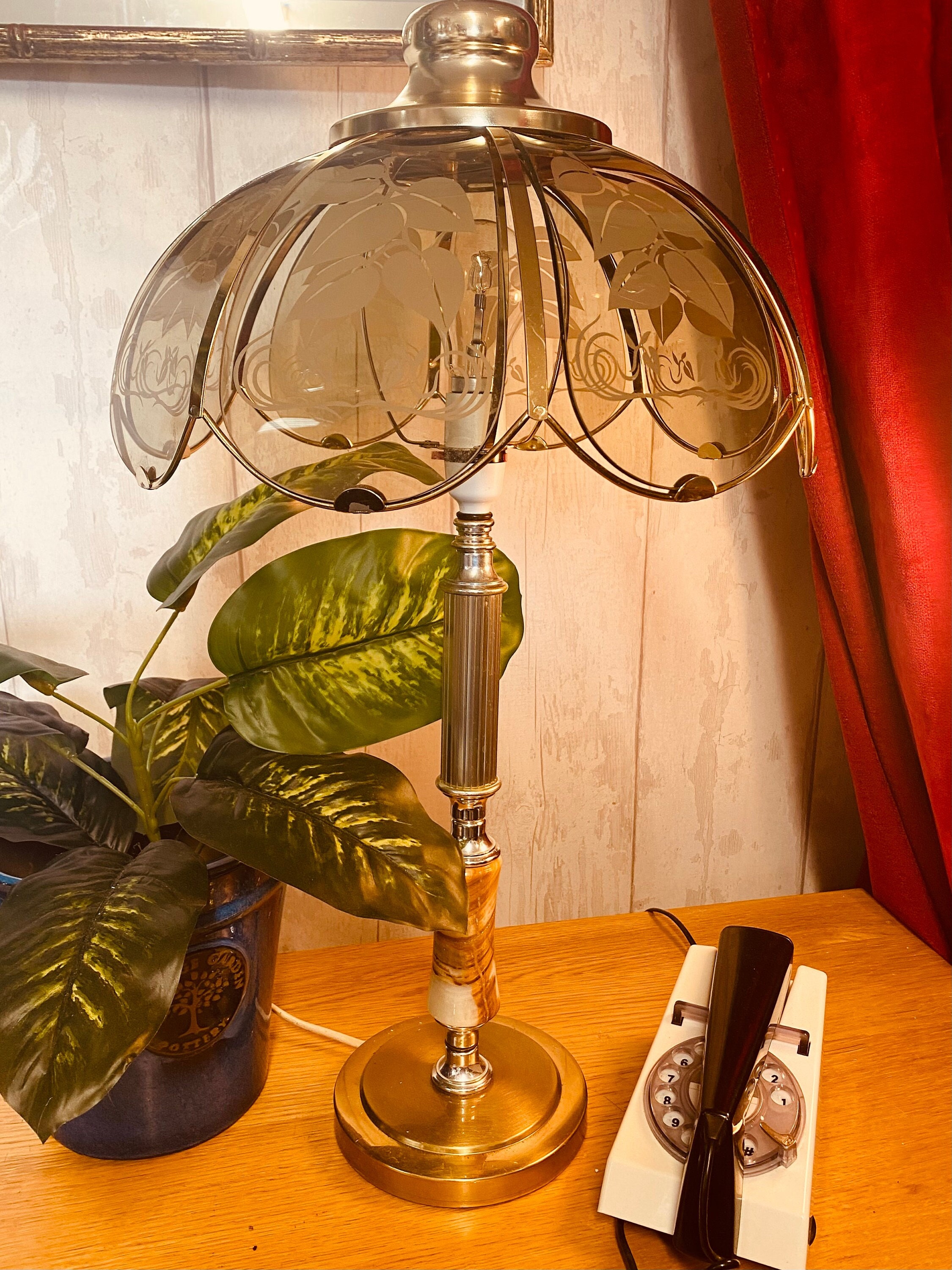Red on sale touch lamp