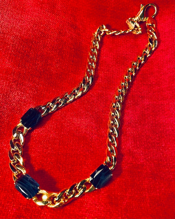 Bijoux Cascio vintage necklace with heavy gold cha