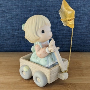 Vintage Collectible Precious Moments &quot;Wishing You A World of Peace&quot; Figurine C0019 by Samuel J Butcher 1999