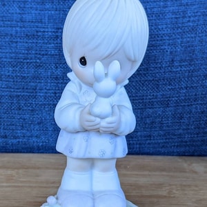 Vintage Collectible Precious Moments &quot;Wishing You a Happy Easter&quot; Figurine 109886 by Samuel J Butcher 1987