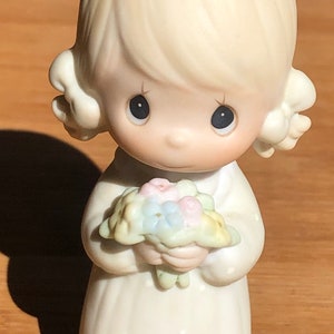 Vintage Collectible Precious Moments JUNIOR BRIDESMAID E-2845 Figurine by Samuel J Butcher 1983
