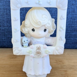 Vintage Collectible Precious Moments &quot;You&#39;re As Pretty As A Picture&quot; Figurine C0016 by Samuel J Butcher 1996