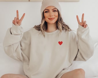 Czerwona bluza z sercem, sweter z sercem, bluza z miłością, dzień matki, bluza do jogi, bluza do medytacji, prezent dla niej, sweter z miłością