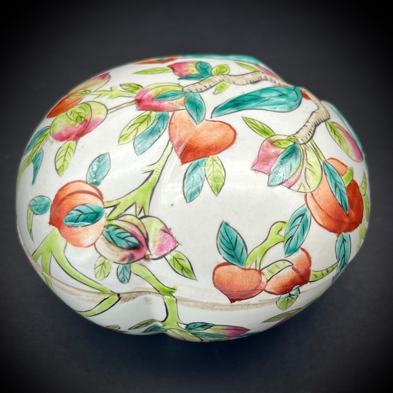 Chinese Porcelain Peach Box Famille Rose Longevit… - image 3