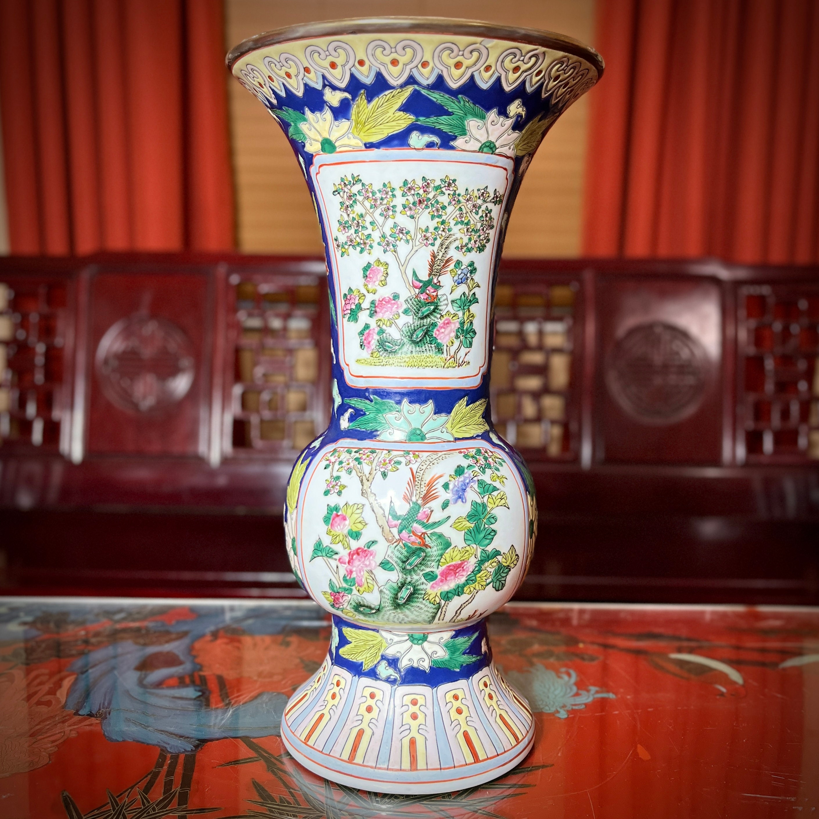 Transitional Wucai Porcelain Liuyeping Vase Transitional Wucai Porcelain Liuyeping Vase