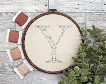 Alphabet floral lettre Y broderie à la main motif PDF téléchargement numérique