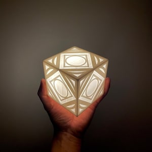 Ahsoka's weißer Kristall Jedi Holocron Wayfinder (Star Wars inspiriert)
