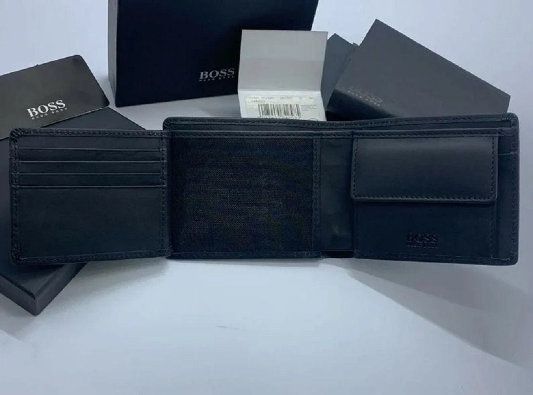 HUGO - Leather wallet with embossed logo