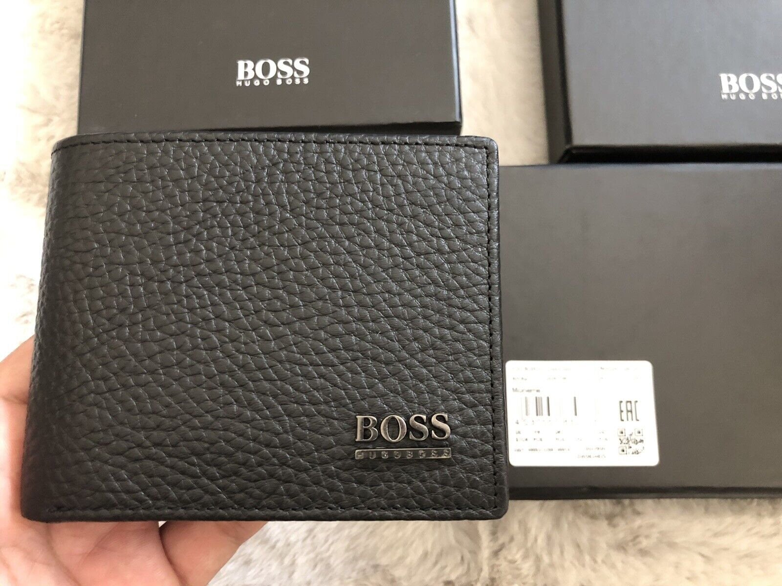 Louis Vuitton Men's Bi-fold Wallet for sale (Genuine Leather) - clothing &  accessories - by owner - apparel sale 