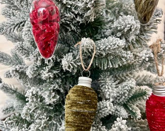 Handmade Yarn Wrapped Christmas Light Bulb Ornament – Rustic Holiday Decor