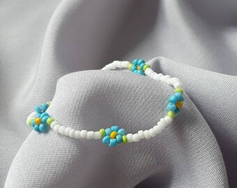 Customized flowers bracelet
