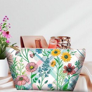 Floral Makeup Bag, Zipper Pouch for Cosmetics, Travel Toiletry Organizer, Compact Cosmetic Case, Gift for Her, Small Floral Bag