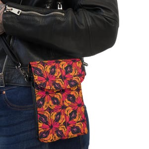 Ethnisch inspirierte elegante und schicke kleine Handy-Umhängetasche, Kente Design Street Fair Bag, Reisetasche, Kunstmusik Festival Crossbody