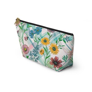 Patchwork Quilt Pattern Design, Accessory Pouch with T-bottom, Makeup Bag, Pencil Bag, Travel Accessory Bag, Bridal Party Gift image 5