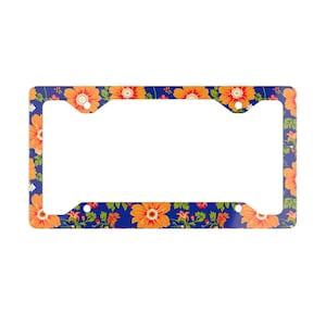 Marco de matrícula de metal único y elegante con acabado brillante, diseño floral elegante, decoración elegante para vehículos, flores naranjas, accesorios para coche.