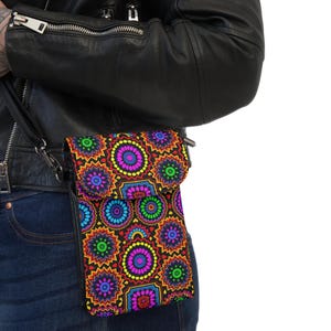 Elegant Chic Ethnic African Kente Cloth Inspired Small Cell Phone Crossbody Bag Wallet, Trendy Street Fair Bag, Exciting Art Festival