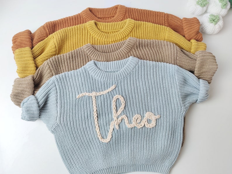 Personalized sweater, Embroidered Name Sweater, Custom name sweater for baby, Personalized Baby Shower Gift, Personalized Baby Sweater zdjęcie 1