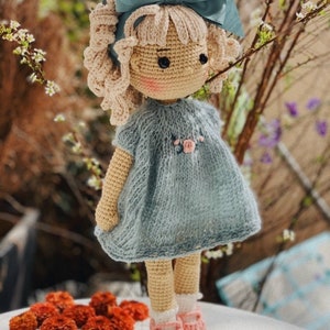 Muñeca crochet con conjunto removible, muñeca amigurumi en venta, regalo para niños, muñeca bebe hecha a mano, muñeca crochet con vestido, muñeca rubia imagen 6
