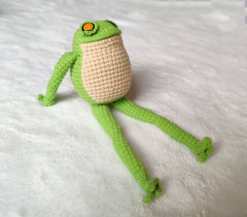 Crochet frog with removeable cloth, graduation gift, stuffed frog and toad, mini frog, crochet doll, crochet gift for boys, gift for friend Light green