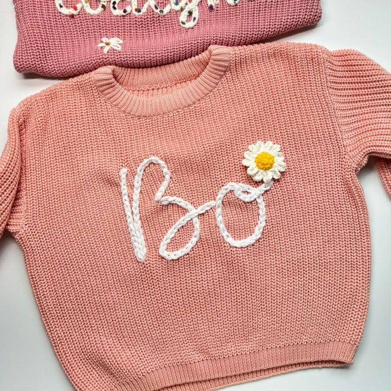 Personalized sweater, Embroidered Name Sweater, Custom name sweater for baby, Personalized Baby Shower Gift, Personalized Baby Sweater zdjęcie 3