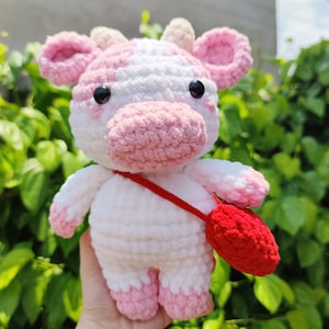 Gehäkelte Kuh, gehäkelte rosa Kuh mit Herz, gehäkelte Kuh, gehäkeltes Kuscheltier, gehäkeltes Tier, Geschenk für Freunde, Osterkorb