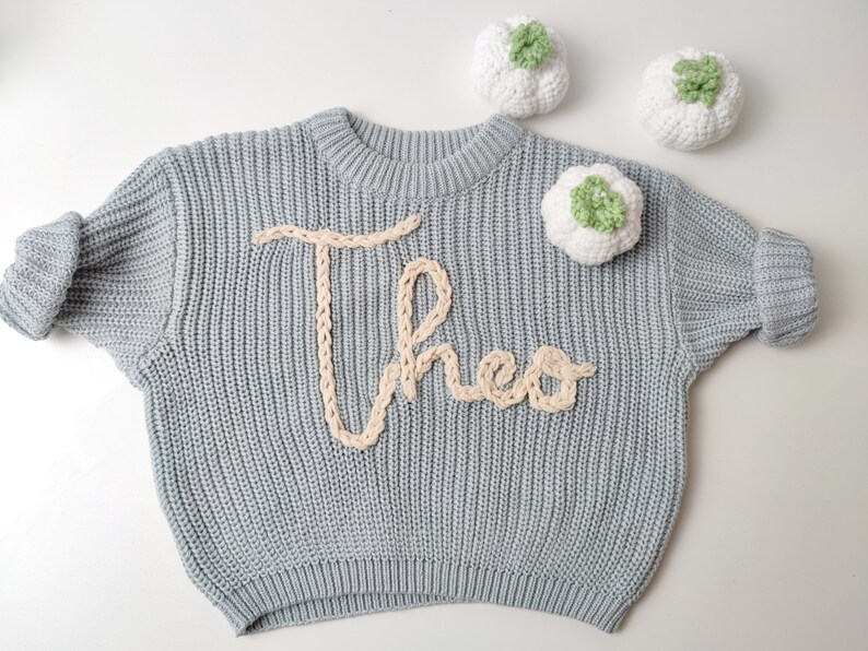 Personalized sweater, Embroidered Name Sweater, Custom name sweater for baby, Personalized Baby Shower Gift, Personalized Baby Sweater zdjęcie 2