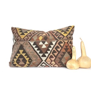 Lumbar kilim pillow, turkish kilim pillow, turkish pillow, vintage pillow, decorative pillow, pillow, bohemian pillow, kilim, 16x24 pillow