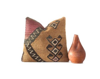 Vintage Kilim Pillow Cover: Turkish Wool, Bohemian Cushion (16x16)