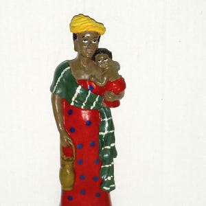 African American Mother and Child Figurine  7.5&quot;