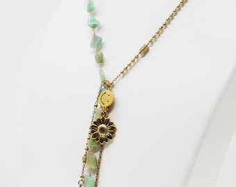 Collier recyclé, collier retravaillé, collier tendance, bijoux reconvertis, assemblage de bijoux, vintage retravaillé, breloque fleur