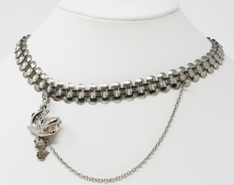 Geüpcycleerde ketting, herwerkte ketting, statement choker ketting, hergebruikte sieraden, assemblage sieraden collage, herwerkte vintage sieraden