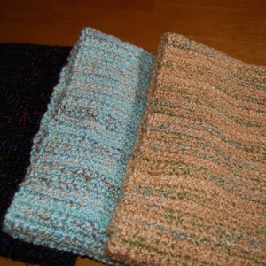 Lakefront Fleece Yarn Scarf Cozy Warm Winter Accessory Soft Handmade Knit Wrap for Cold Weather Gifts