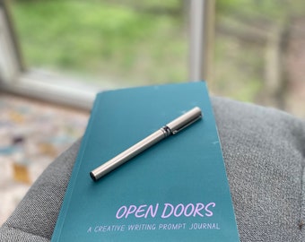 Puertas Abiertas: Un Diario de Escritura Creativa