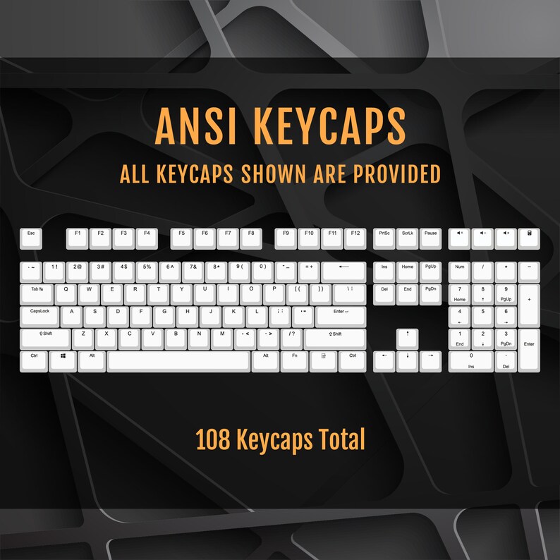 Op de afbeelding: Een wit toetsenbord met 108 toetsen, waaronder functietoetsen, nummertoetsen en pijltoetsen. Het toetsenbord is gelabeld met "ANSI KEYCAPS" en "108 Keycaps Total".