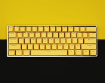 ISO/ANSI - Yellow Double Shot PBT Keycaps - Full Set with Backlighting - Oem Profile (Sizes for 104/105, 80 Tkl and 60)