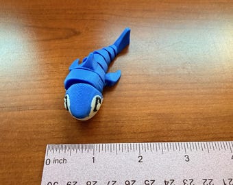 関節式動物キーホルダー/フィジェットトイ：サメ