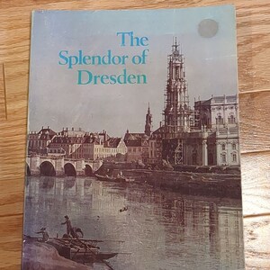 The Splendor of Dresden: Art Exhibition book + postcards