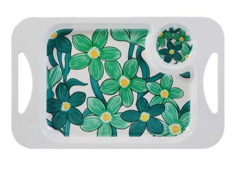 Melamin Snacktablett: kleines rechteckiges Schoß- oder Teetablett mit Becherhalter - Grün Floral