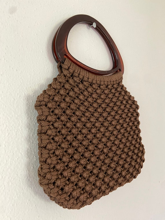 Brown woven macrame Vintage top handle purse, 197… - image 4