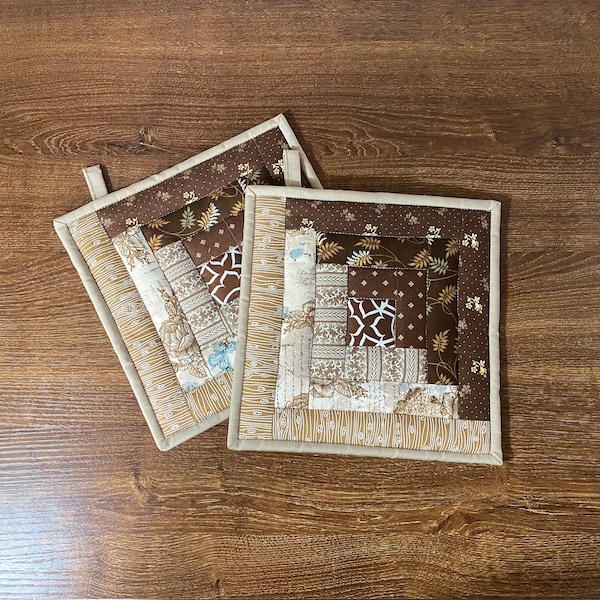 Brown and Neutral Rustic Farmhouse Themed Log Cabin Potholders - Set of 2 Quilted Patchwork Pot Holders for Kitchen Decor