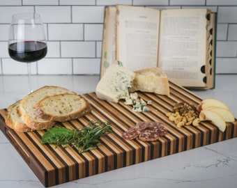 Striped-Pattern Edge-Grain Cutting Board & Charcuterie Board (12x18.5x1.5inch), 2 in 1 reversible - Walnut, Cherry, Maple