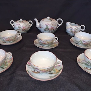 Vintage Hand Painted Moriage Tea Set Made in Japan 6 Cups and saucers, Teapot, Sugar and Creamer