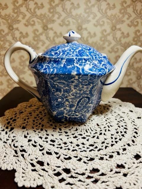 Vintage Blue and White Antique Reflections Chintz Floral Teapot - Etsy