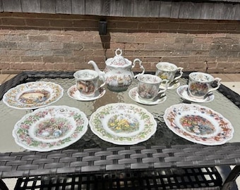 Royal Doulton Brambly Hedge Tea Set Bone China (czajniczek, filiżanki, talerze obiadowe)
